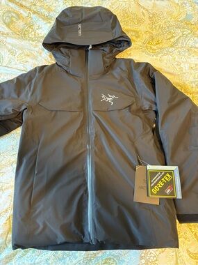 Arc'teryx Black Macai Jacket